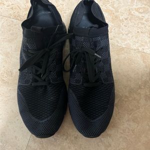 Louis Vuitton Men Sneakers